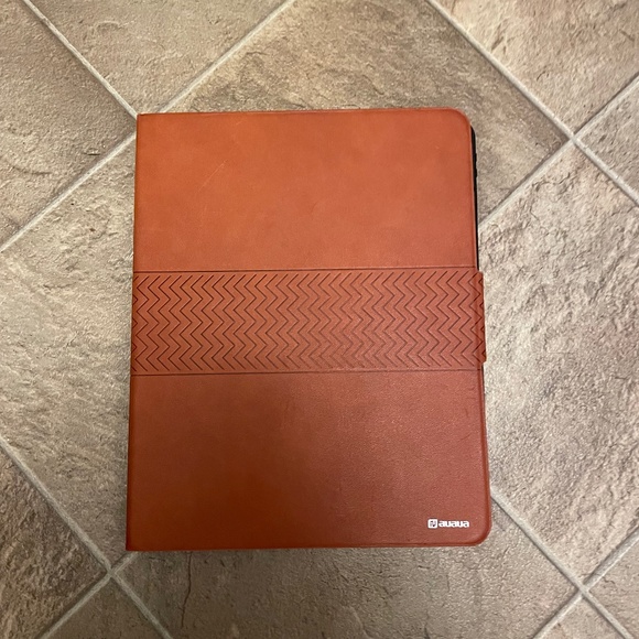 iPad case - Picture 1 of 5
